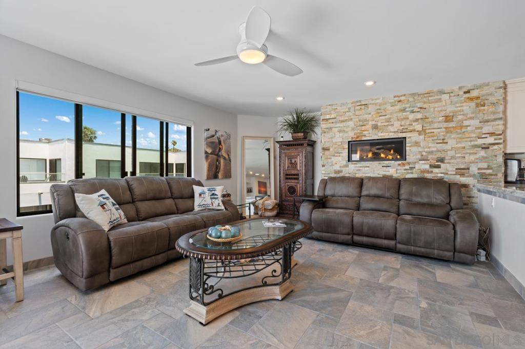 100 Coast 405 Property Photo 17