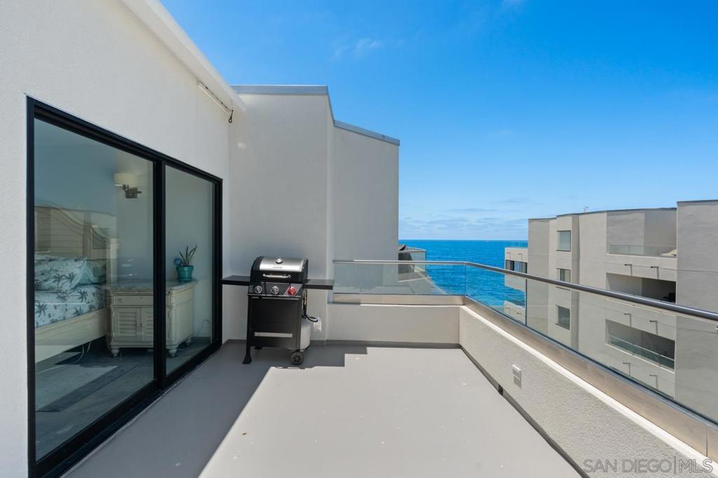 100 Coast 405 Property Photo 23