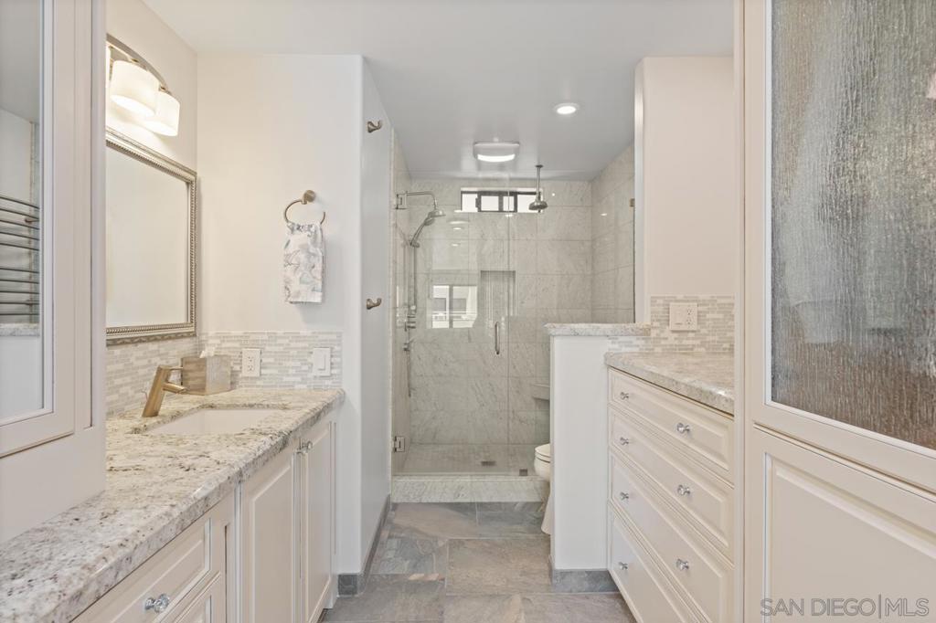 100 Coast 405 Property Photo 33