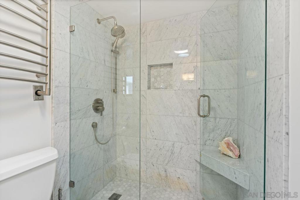 100 Coast 405 Property Photo 37