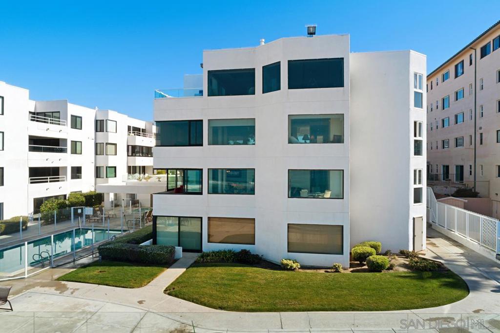 100 Coast 405 Property Photo 45