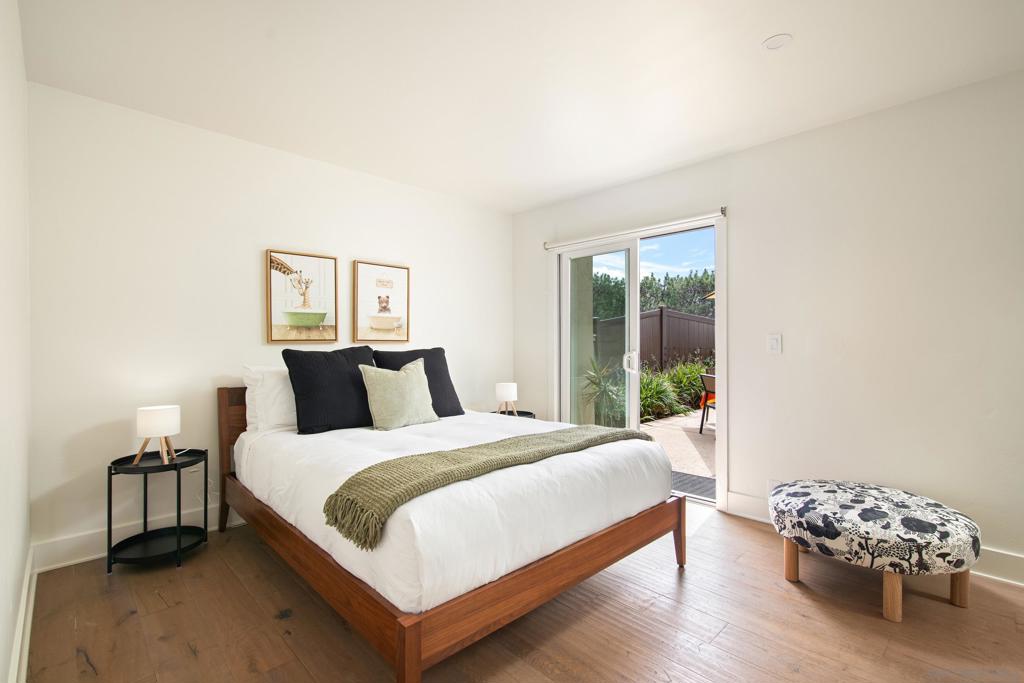 2452 Azure Coast Dr Property Photo 33