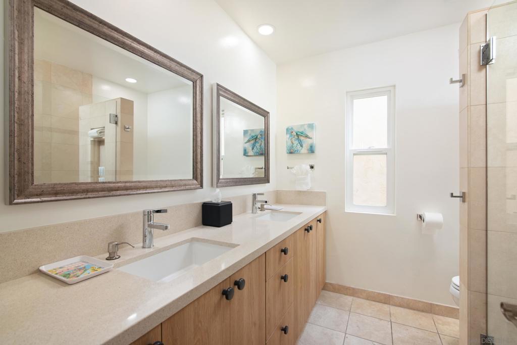 2452 Azure Coast Dr Property Photo 35