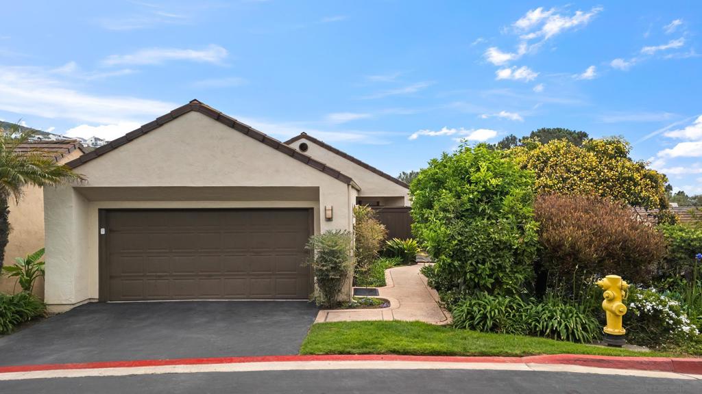 2452 Azure Coast Dr Property Photo 42