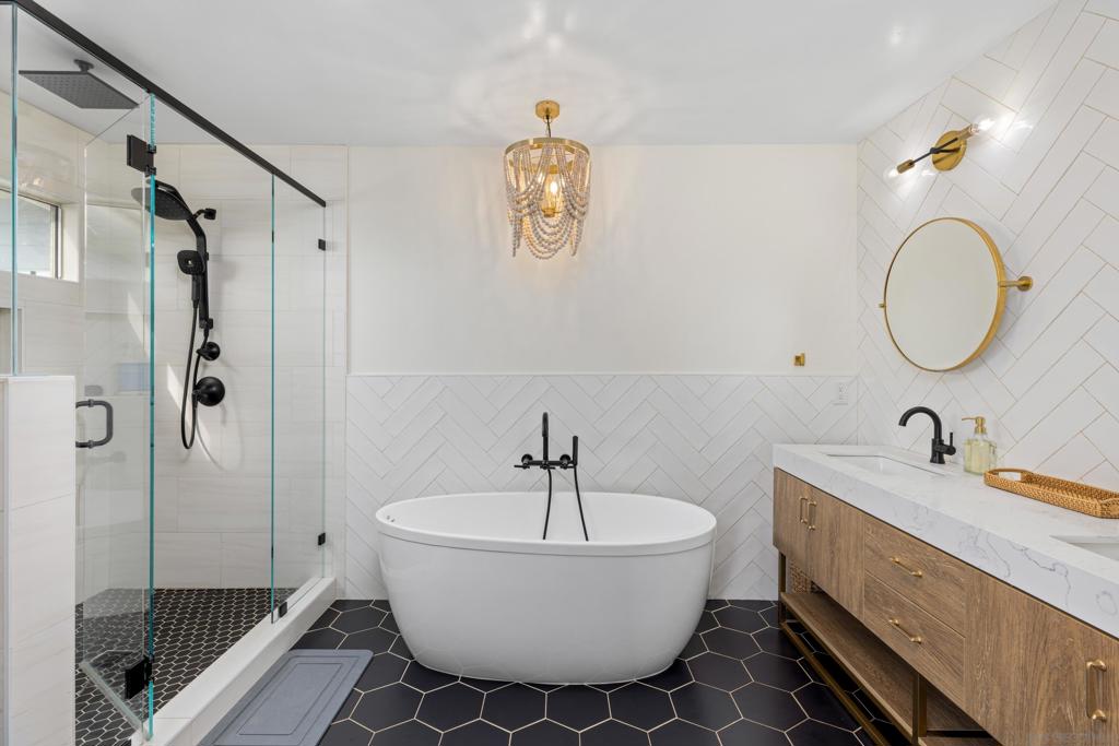 579 Hygeia Unit A Property Photo 11