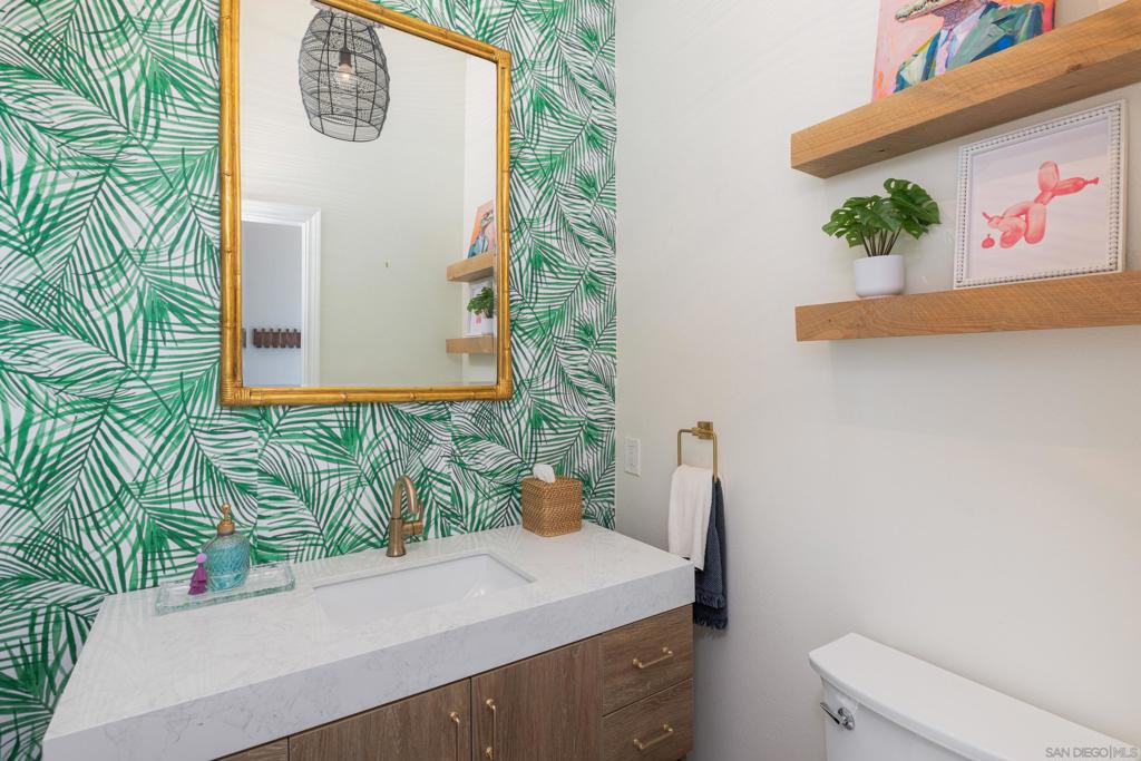 579 Hygeia Unit A Property Photo 18