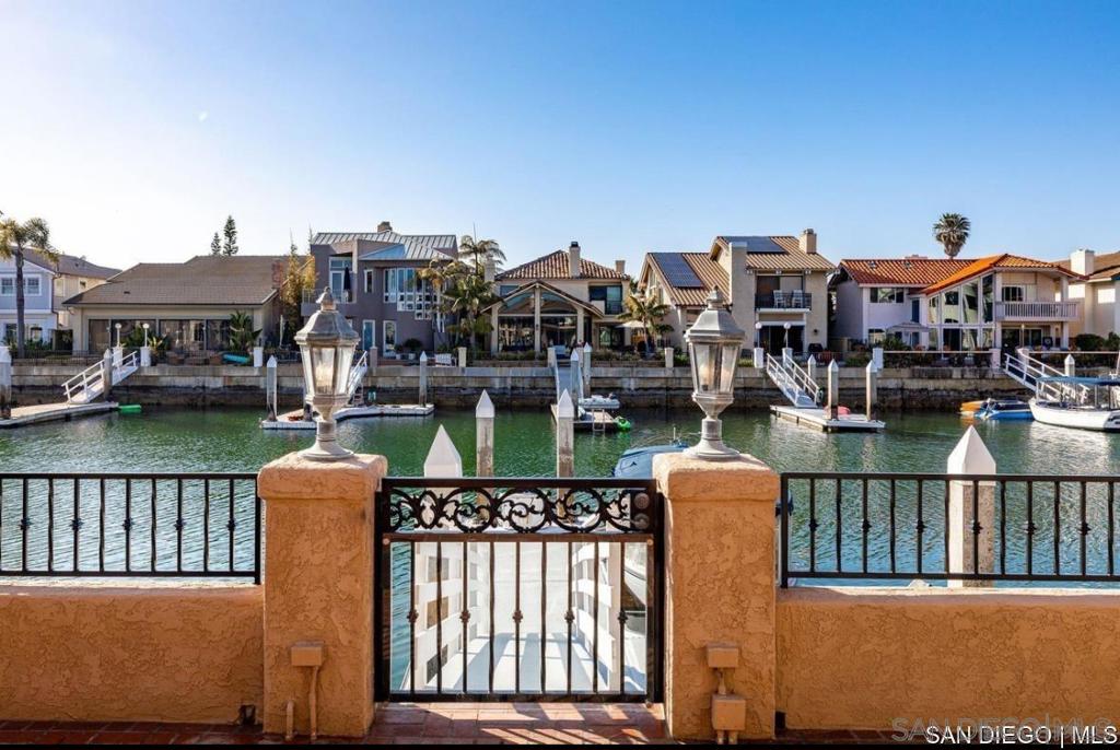 12 Buccaneer Way Property Photo 1
