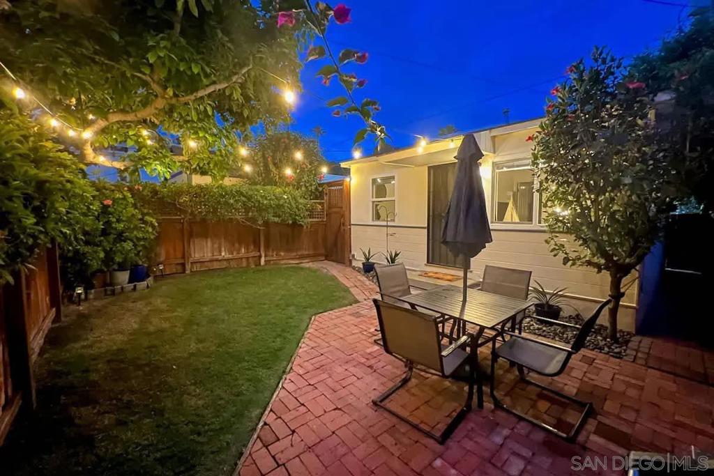 1453 Thomas Ave Property Photo 5