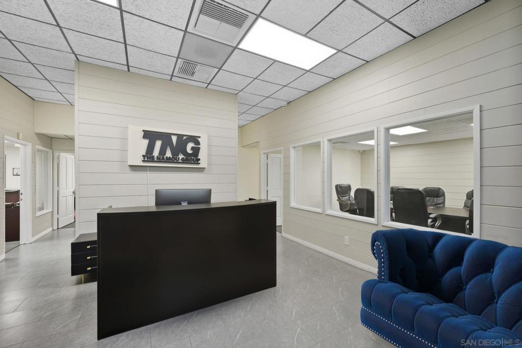 301 Enterprise St, Suite 3 Property Photo 3