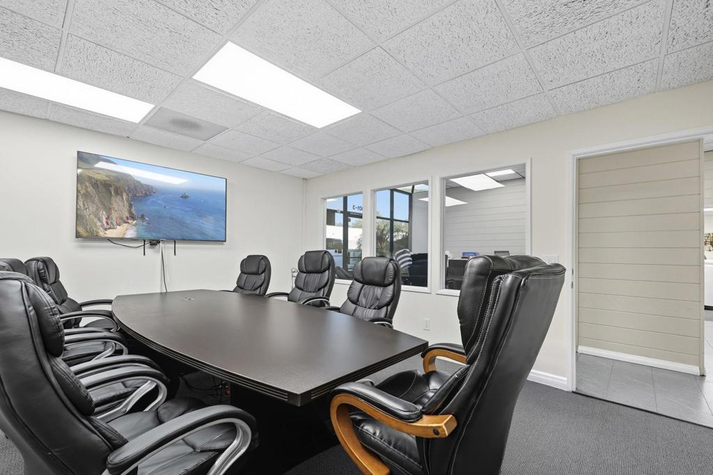 301 Enterprise St, Suite 3 Property Photo 6
