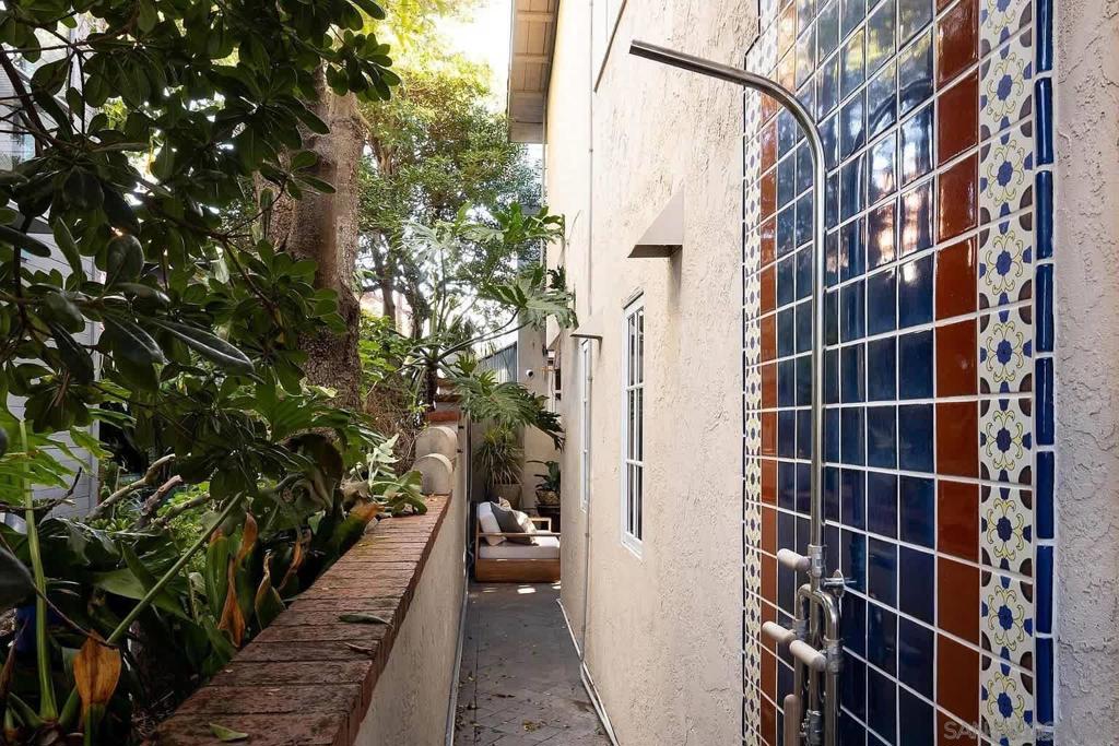 335 Gravilla Street Property Photo 25