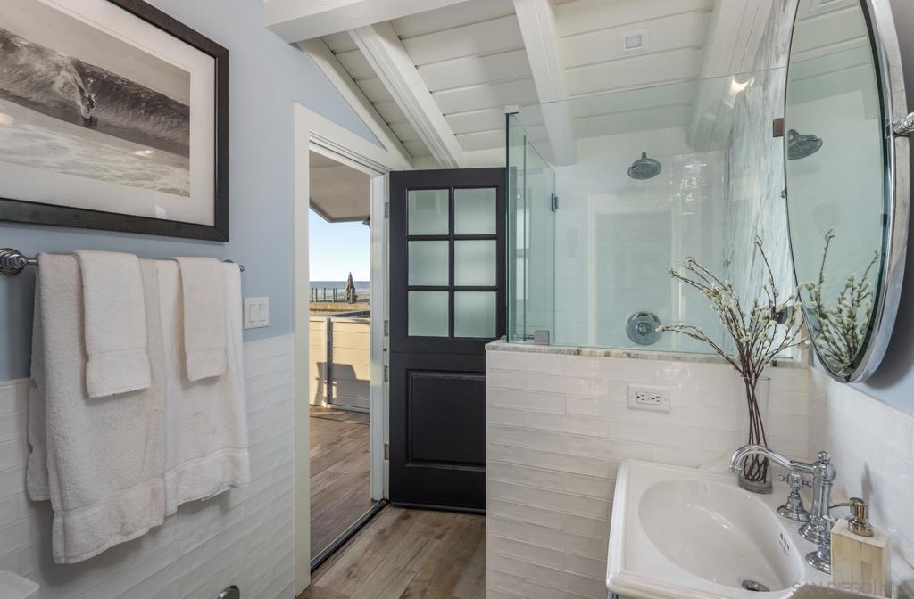 2050 Ocean Front Property Photo 15