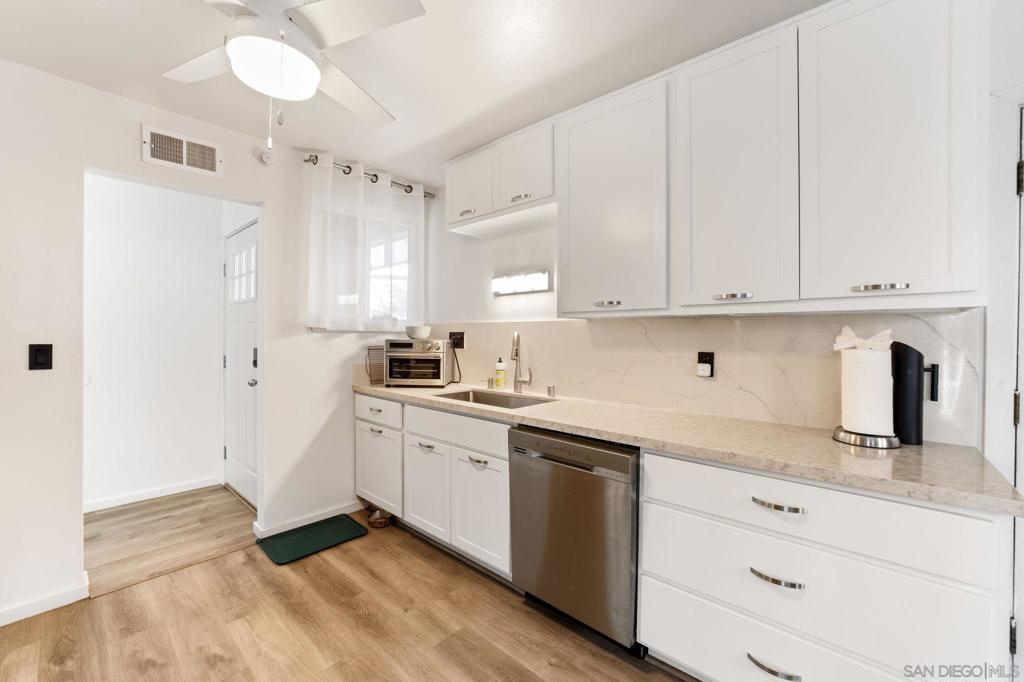 7111 Malta St Property Photo 24
