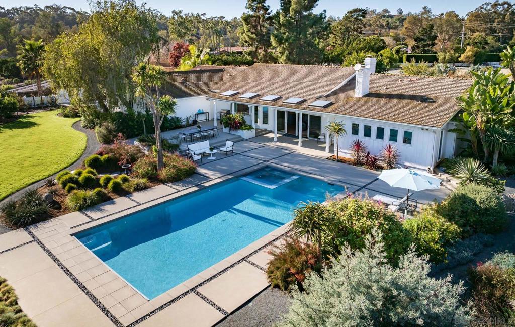 16039 Via Del Alba Property Photo 27