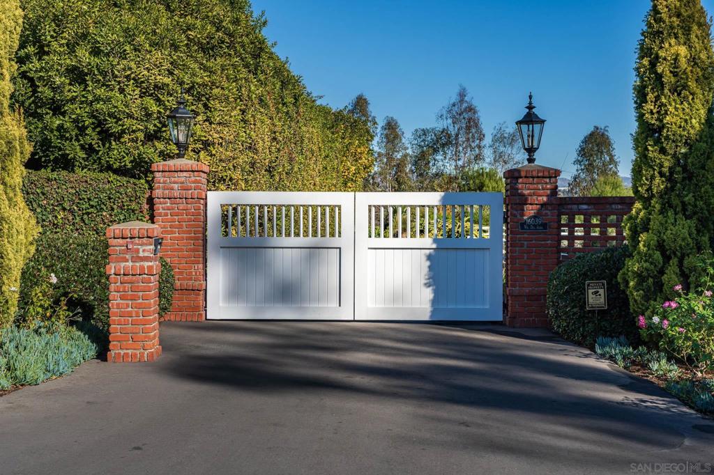 16039 Via Del Alba Property Photo 56
