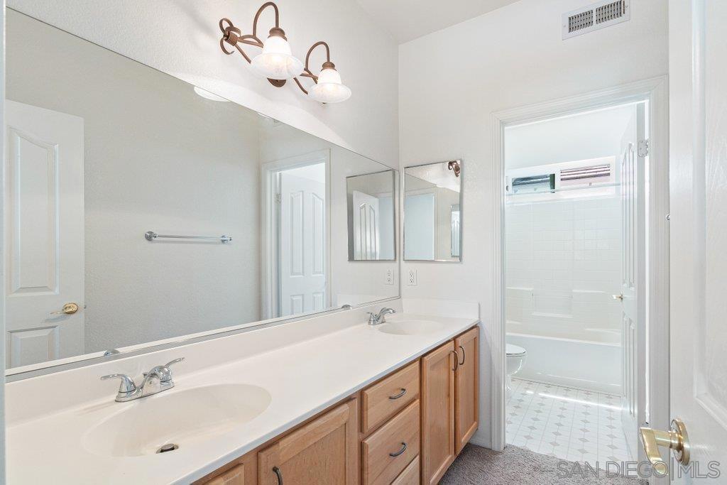 45256 Chateau Court Property Photo 7