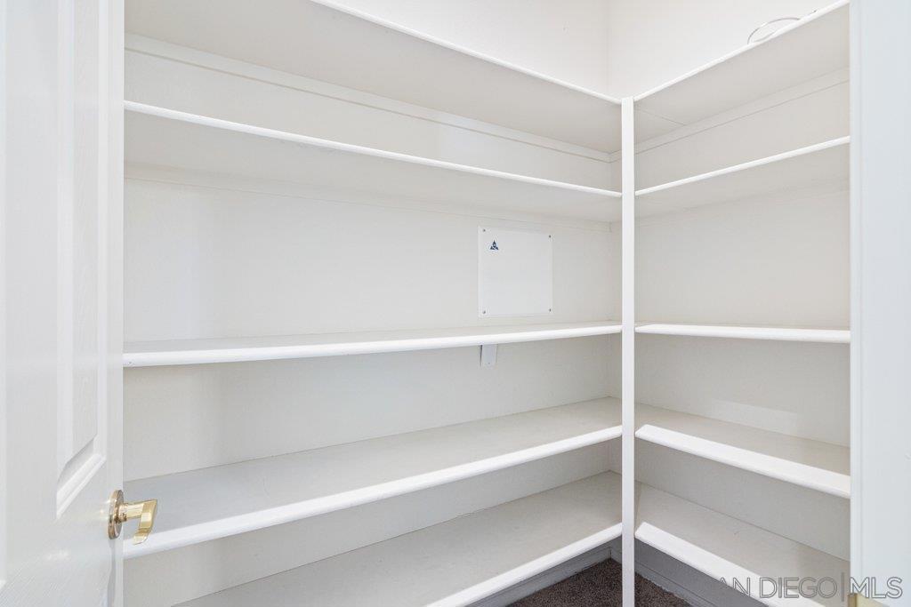 45256 Chateau Court Property Photo 10