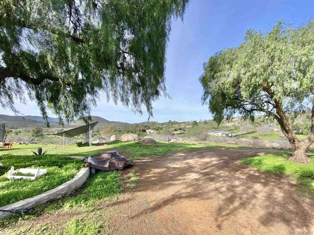 17939 Highway 94 Property Photo 11