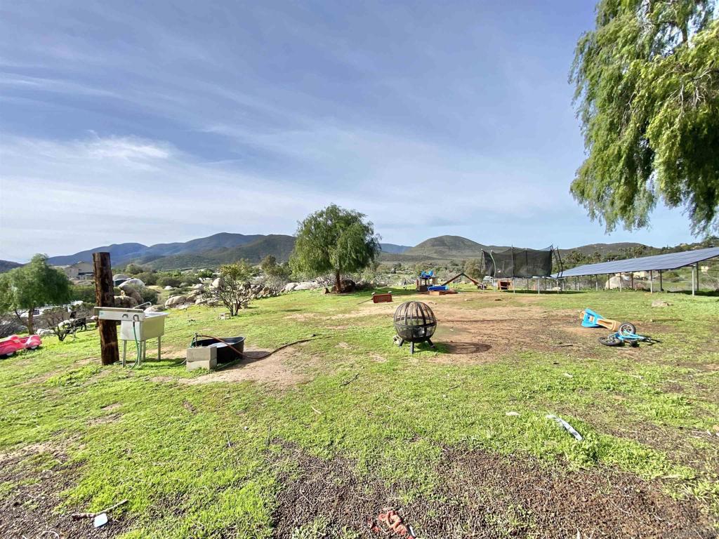 17939 Highway 94 Property Photo 13