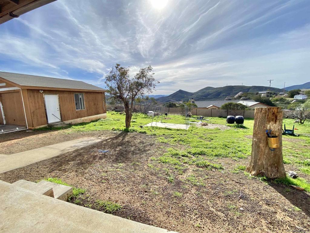 17939 Highway 94 Property Photo 15