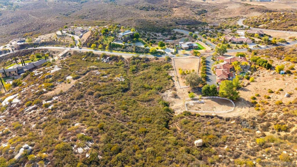 87 Presilla Dr Property Photo 10