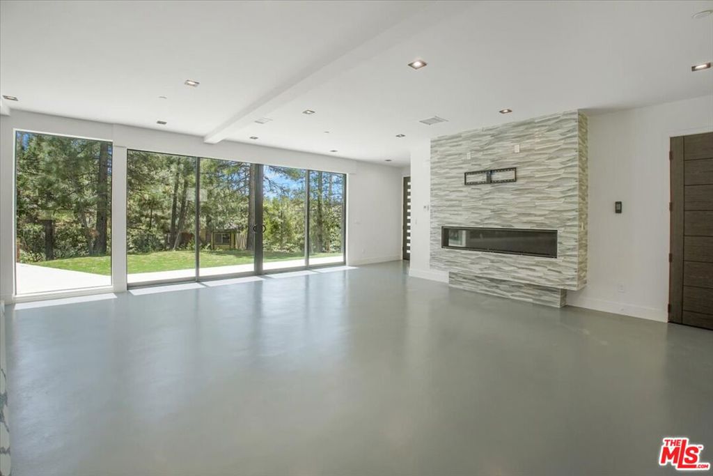 1021 Teakwood Drive Property Photo 35