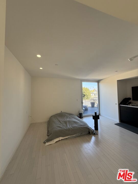7917 Willoughby Avenue 5 Property Photo 18