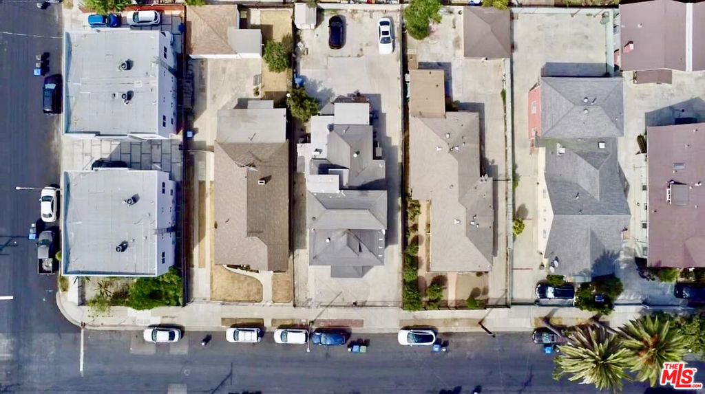 1147 S Mariposa Avenue Property Photo 8