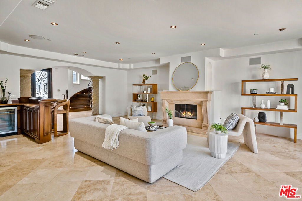 5349 Aura Avenue Property Photo 17