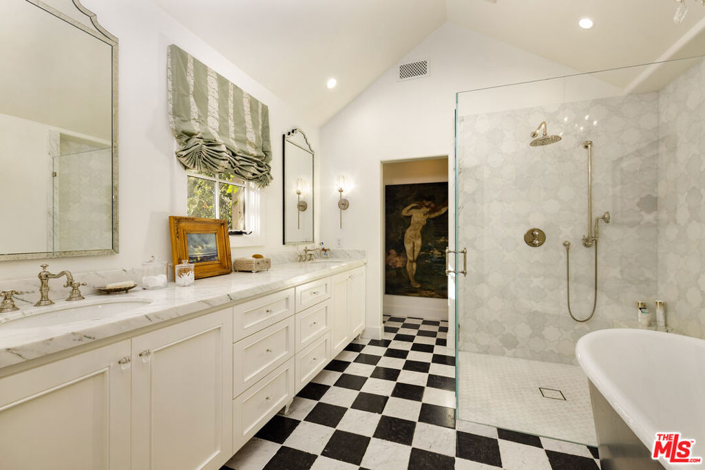 700 Mission Canyon Road Property Photo 15
