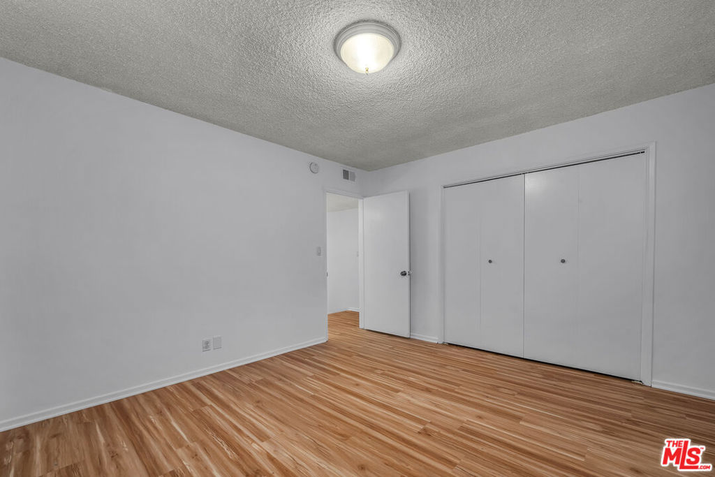 848 15th Street 2 Property Photo 19