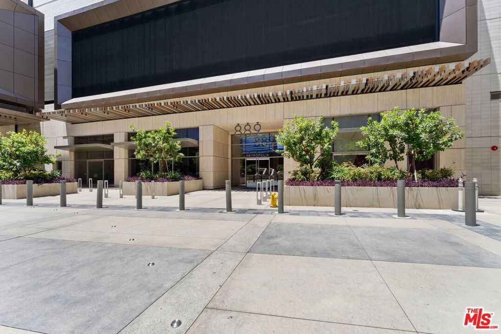 889 Francisco Street 1903 Property Photo 18