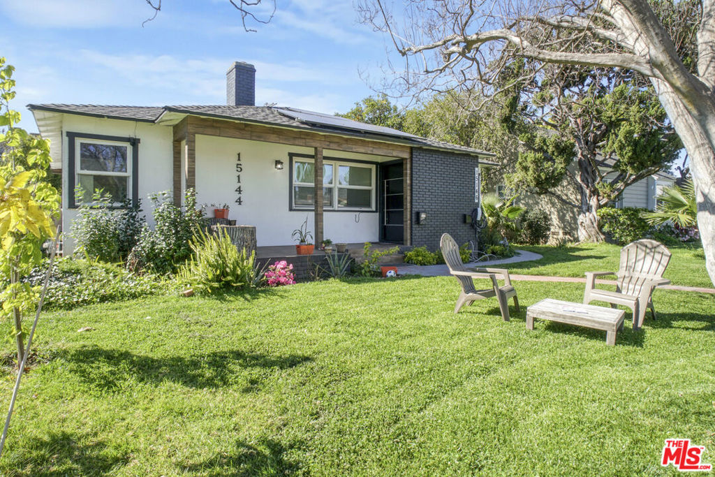 15144 Martha Street Property Photo