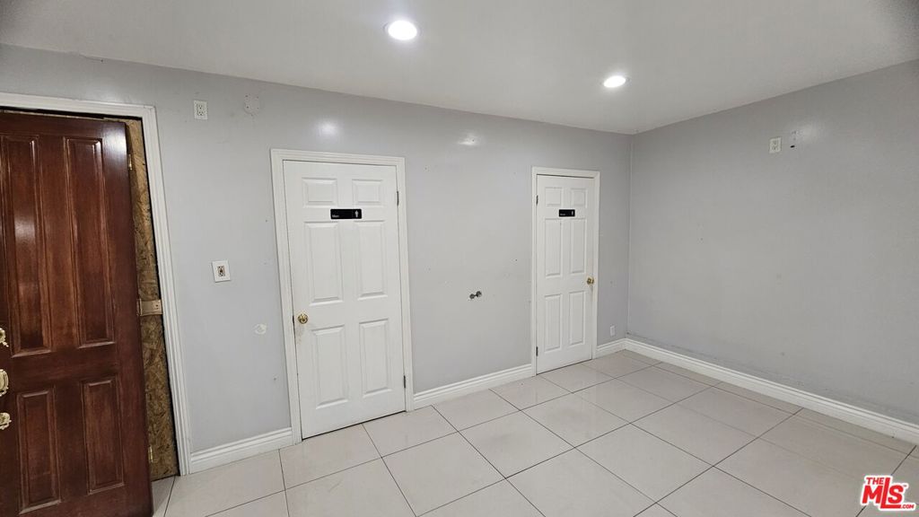 4060 W Century Boulevard Property Photo 3