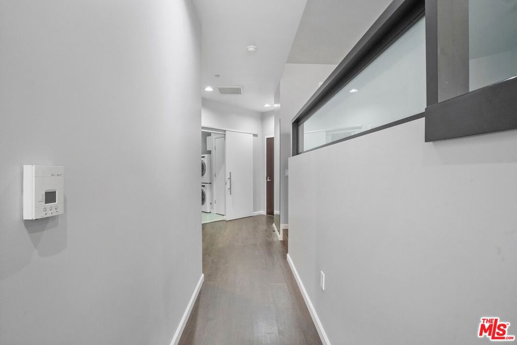 1100 Wilshire 3404 Property Photo 6