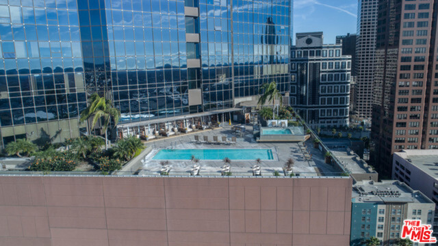 1100 Wilshire 3404 Property Photo 34