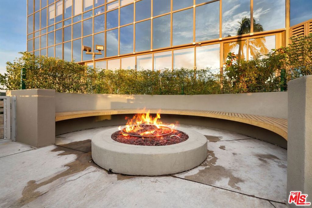 1100 Wilshire 3404 Property Photo 43