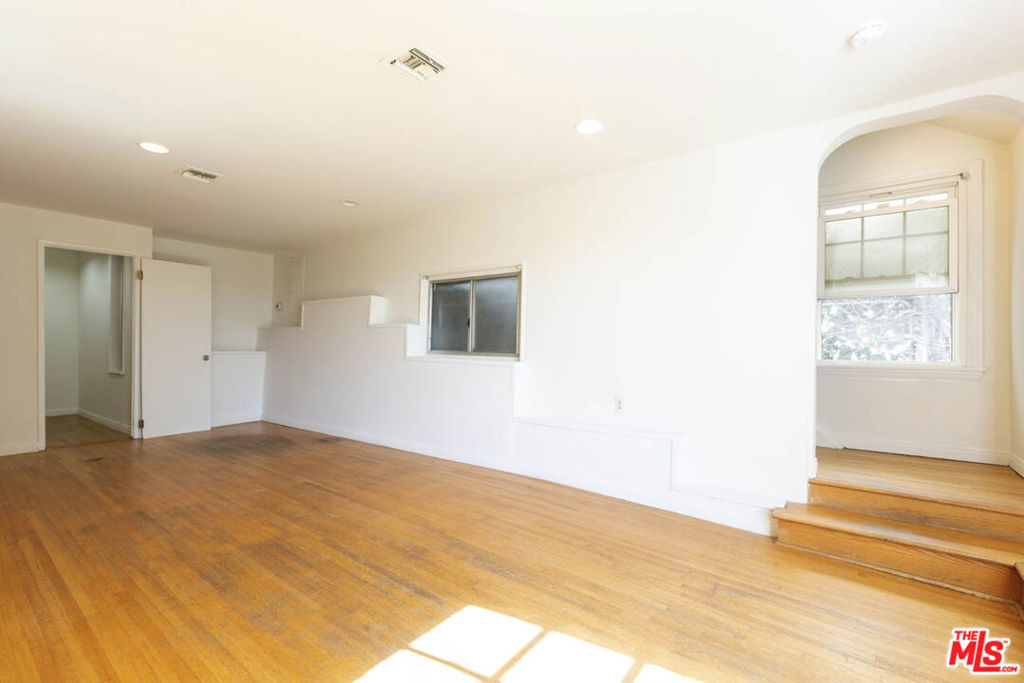 1664 1666 Elevado Street Property Photo 12