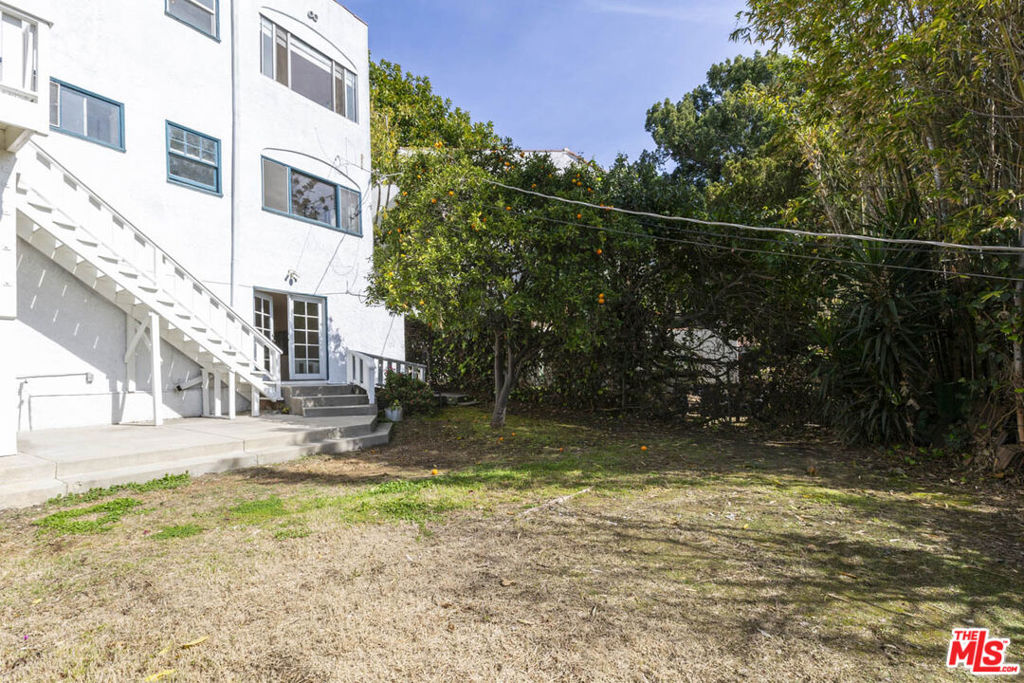 1664 1666 Elevado Street Property Photo 16