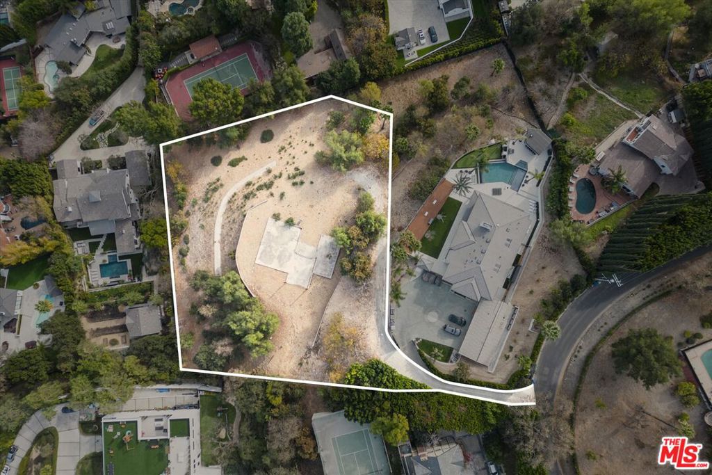 17229 Oak View Drive Property Photo 23