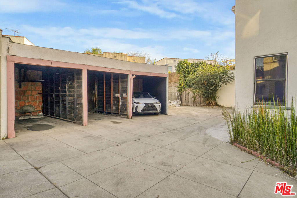 6261 W Olympic Boulevard Property Photo 15