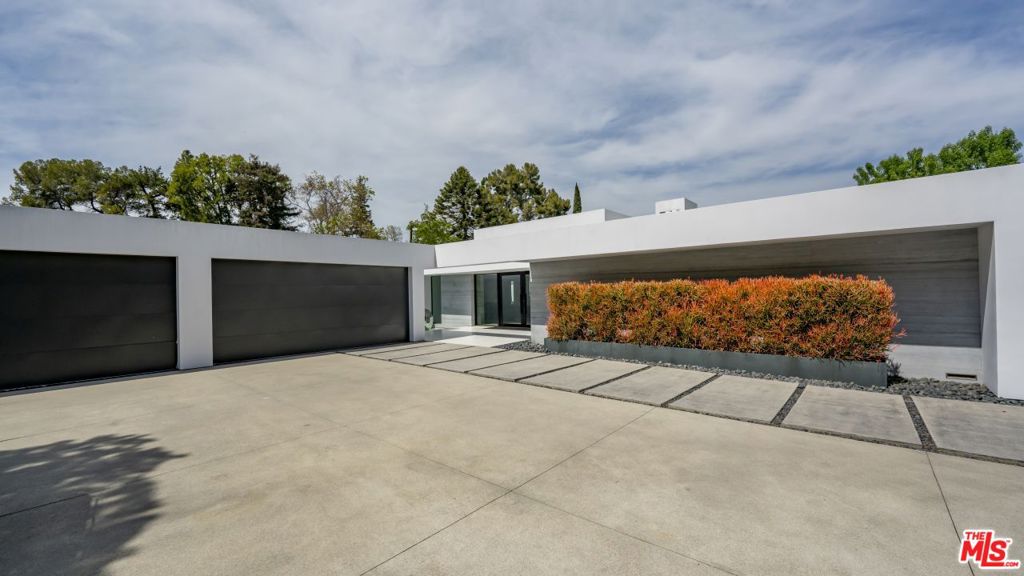 16032 Valley Vista Boulevard Property Photo 10