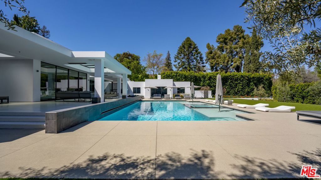 16032 Valley Vista Boulevard Property Photo 32