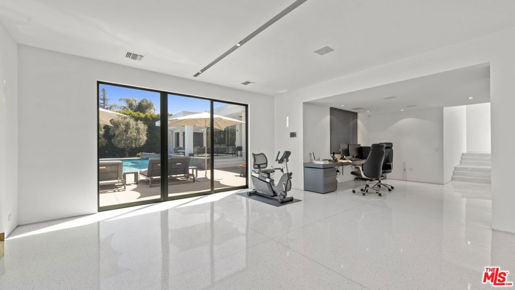 16032 Valley Vista Boulevard Property Photo 33