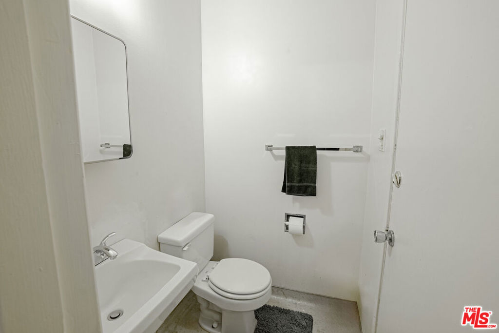 4137 Punta Alta Drive Property Photo 19