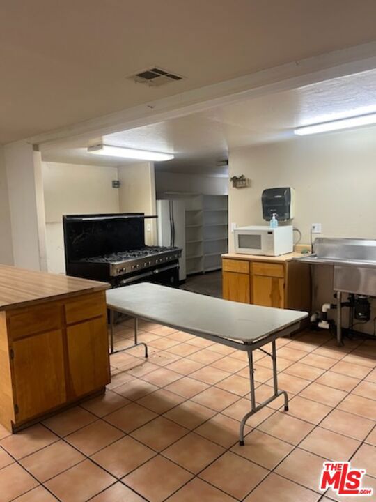 231 Beale Avenue Property Photo 10