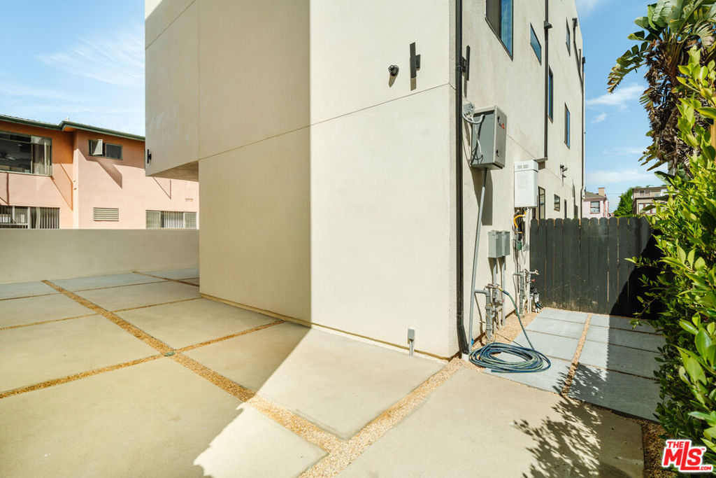 1343 S Ogden Drive Property Photo 37