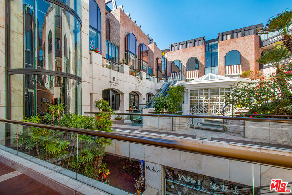 421 Rodeo Drive Pent 1&3 Property Photo 18