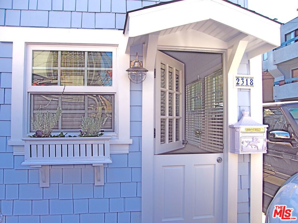 2318 Strongs Drive Property Photo 1