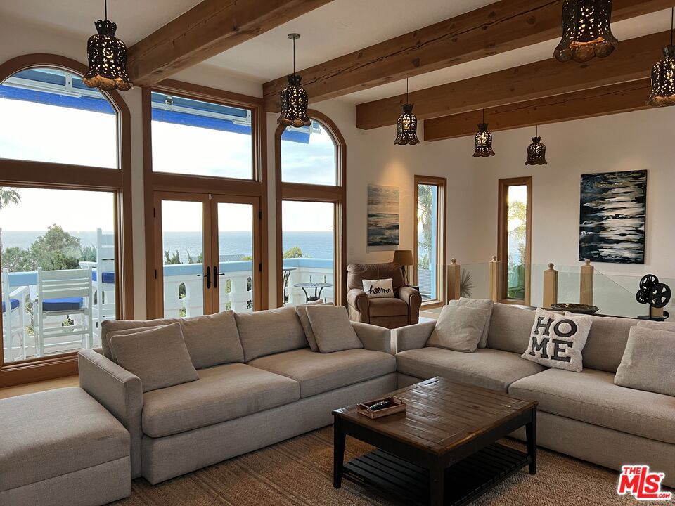31663 Broad Beach Road Property Photo 3